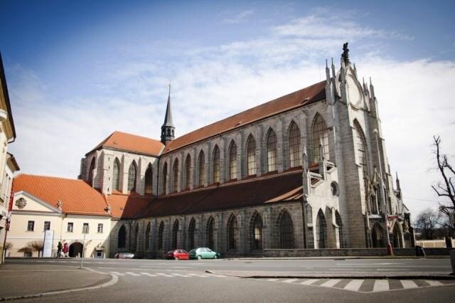 Nová omítkovina Exzellent Historic od společnosti MC - Bauchemie byla použita v rámci rekonstrukce katedrály Nanebevzetí Panny Marie v Kutné Hoře – Sedleci.