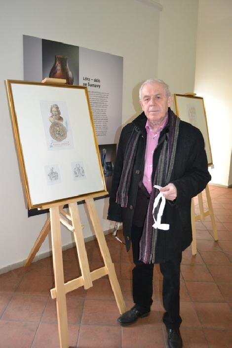 Jiří Reiniš, zástupce Studia JR, s.r.o., otevírá výstavu Česká středověká státnost v díle grafika Františka Doubka.