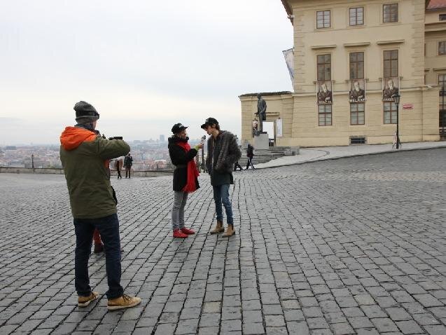 Účastníci on-line hry se stanou součástí divadla, bojovky, dopřejou si procházku a budou se i dobře bavit.