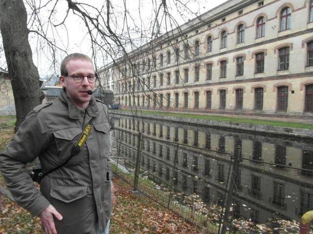 Zasvěceným průvodcem po textilkách Liberecka byl Lukáš Beran z Výzkumného centra průmyslového dědictví při Fakultě architektury ČVUT.