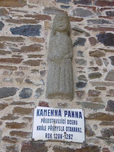 Kamenná panna před rekonstrukcí