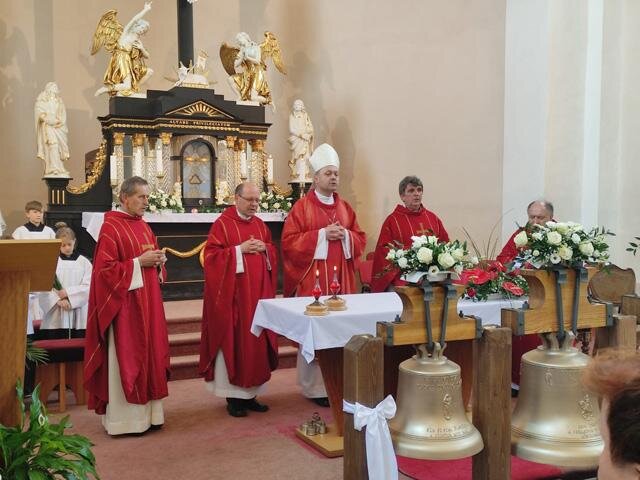 Svěcení zvonů
