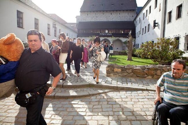 Konference se zúčastnilo na 160 osob z řad registrovaných účastníků, zástupců památek nominovaných na cenu Památka roku 2013 a lektorů.