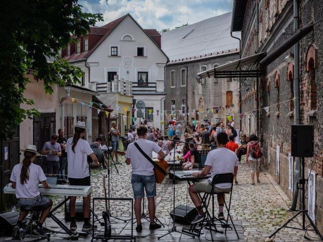 Měšťanský pivovar v Broumově žije.
