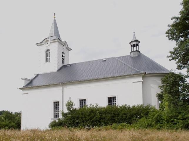 Celkový pohled na loď svatostánku