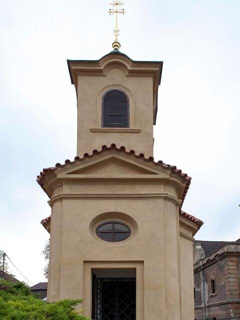 Kaple sv. Máří Magdalény má i věžičku se zvonicí.