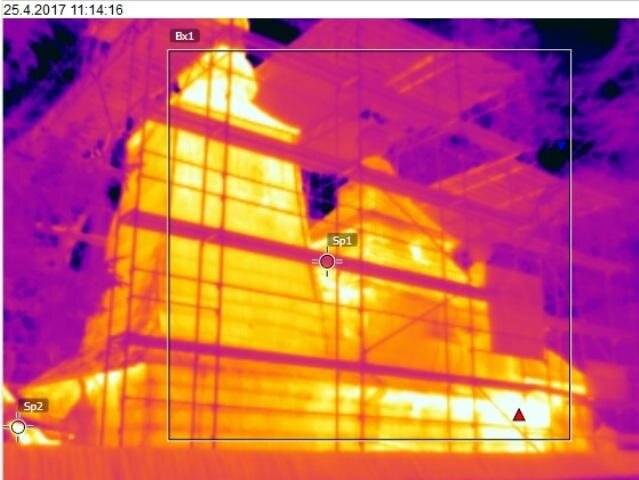 Termosnímek dokumentující zahřátí jednotlivých částí kostela