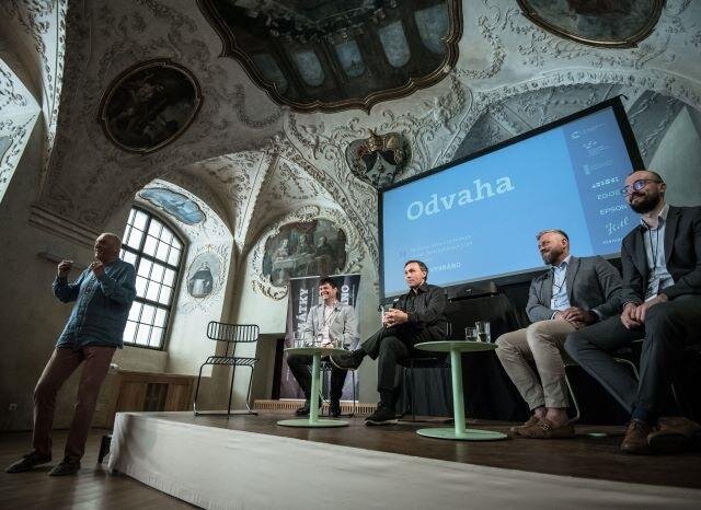David Vávra zaujal publikum svým uvolněným a přitom odborně erudovaným moderováním.