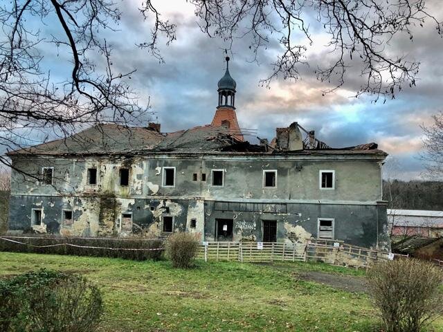 Neutěšený stav objektu by se měl brzy změnit.