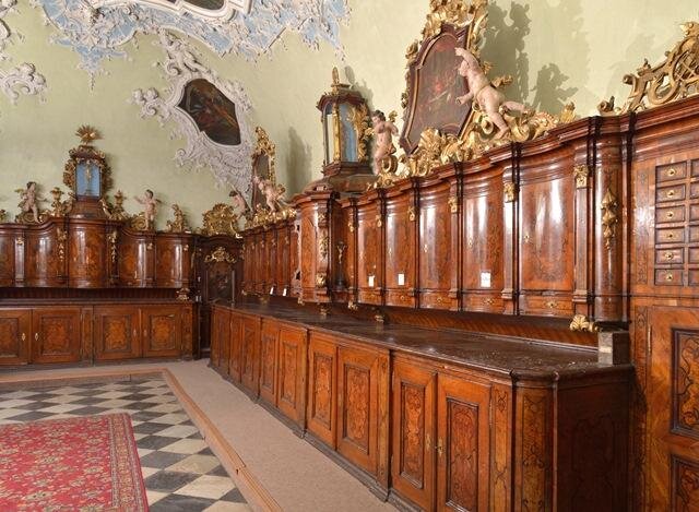 Mobiliář z poloviny 18. století slouží v kostele Nanebevzetí Panny Marie v Brně v téměř nezměněné podobě dodnes.