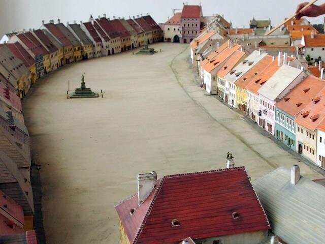 Model historického centra Třebíče v podobě z roku 1835 z dílny modeláře Stanislava Vršky. 
