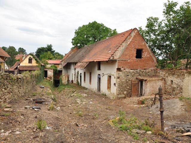Stav usedlosti před obnovou