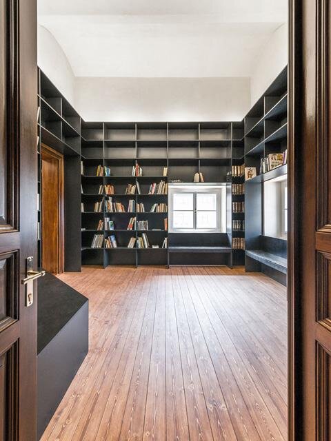 Projekt osvětlení vodárenské věže na Letné navázal na kompletní dva roky trvající rekonstrukci objektu podle návrhu architektonické kanceláře Petr Hájek ARCHITEKTI.