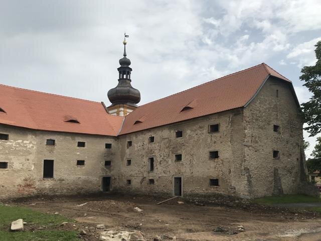Stav tvrze v roce 2019