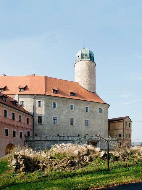 Hrad byl od roku 1400 v majetku chebského rodu Ruduschů a od 30. let 15. století až do roku 1915 jej vlastnil hraběcí rod Zedtwitzů.