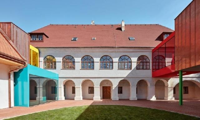 Zrekonstruovaná Základní škola ve Vřesovicích