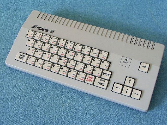 Československý osobní počítač z 80. let Didaktik gama