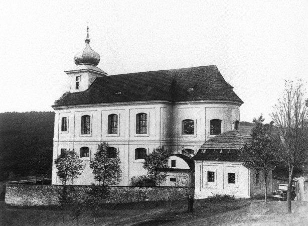Svatobor – kostel Nanebevzetí Panny Marie, dobová fotografie z roku 1932
