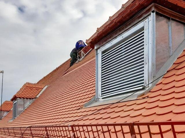 Detail na napojení střechy u vikýřů