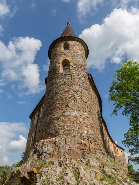 Přední věž