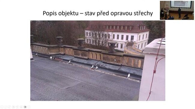 Střecha zámku Ploskovice