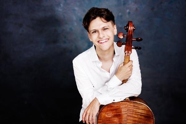 Rakouský violoncellista Jeremias Fliedl vystoupí 12. července v Teplicích.
