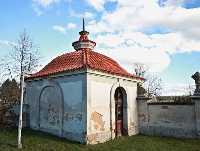 Historické stavby - Tegmento - areál kostela sv. Vojtěcha, Vejprnice