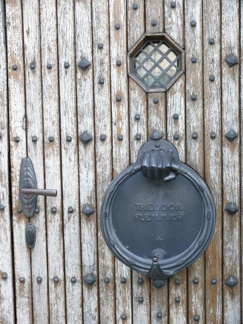 Flemmichova vila – detail klepadla
