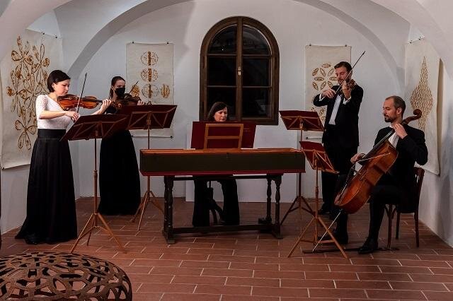 V roce 2020 festival uvedl soubor Barocco Sempre Giovane.