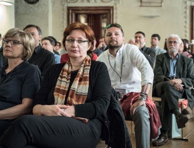 V refektáři dominikánského kláštera vládla během diskuzí příjemná atmosféra.