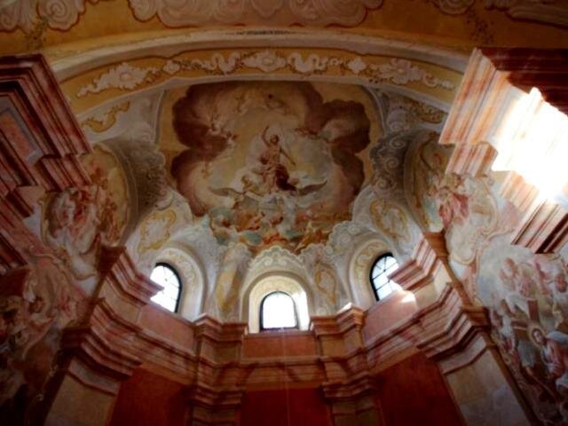 Hřbitovní kaple ve Slavonicích - interiér