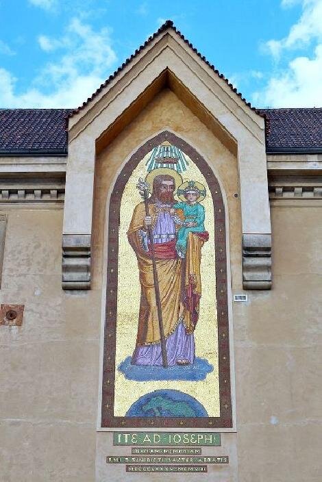 Mozaika v beuronském stylu, Emauzský klášter v Praze