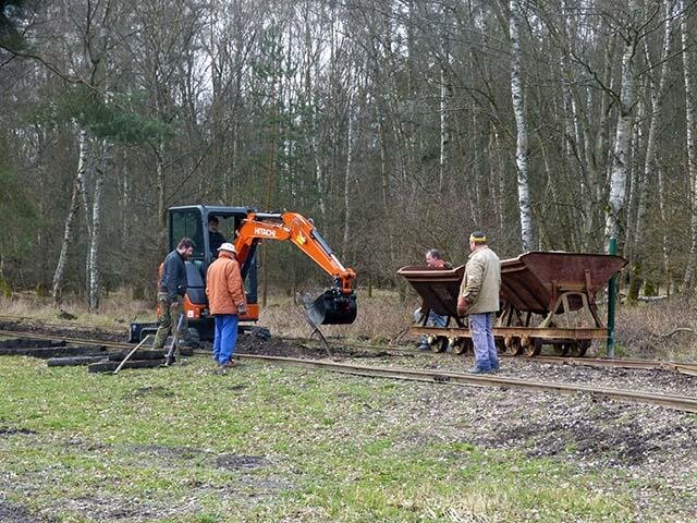 Pro provoz dráhy je nejpotřebnější údržba kolejí, snímek z 18. 3. 2023.