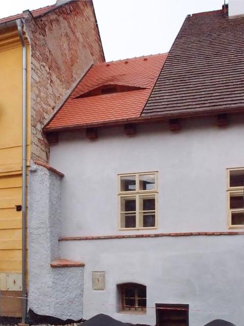 Detail obnovené střechy 