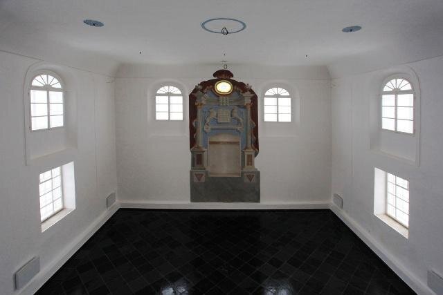 Obnovená synagoga ve Čkyni – interiéry. 