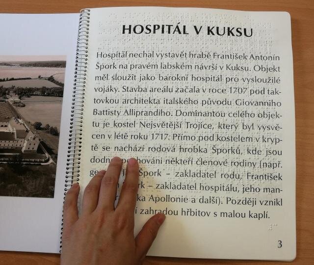 Haptická brožura o historii hospitálu Kuks