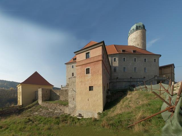 Jedním z prvních majitelů Libé je zmiňován v roce 1264 Rupert z Nového Liebensteinu.