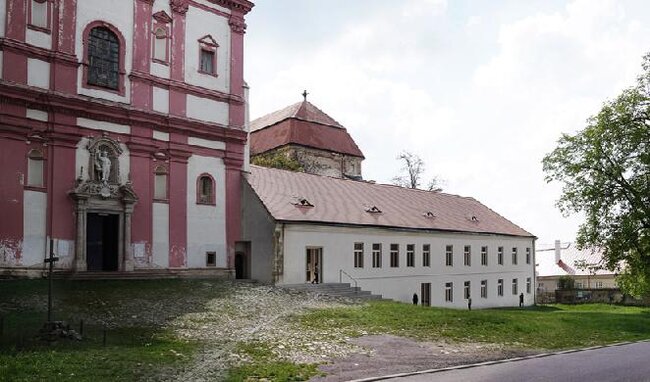 Vizualizace rekonstruovaného objektu staré školy – pohled u ulice Loucká