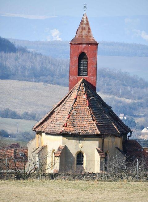 Kostel v obci Chouč