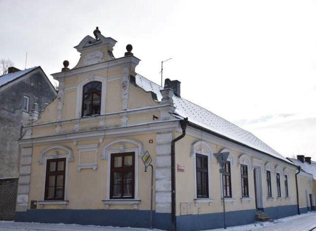 Nové Hrady, dům – bývalá šatlava čp. 78, Husova