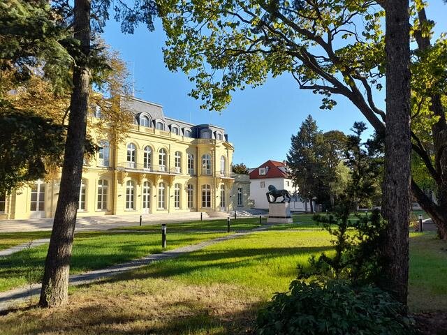Pohled na muzeum ze zahrady