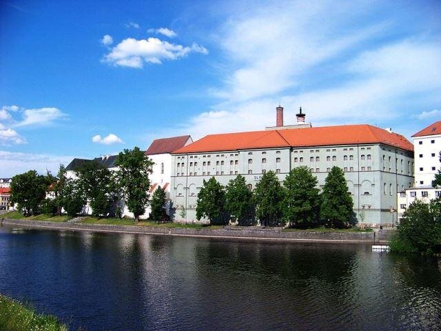 Budova historické sladovny využívaná jako kulturní prostor bude pro zájemce rovněž přístupná. 