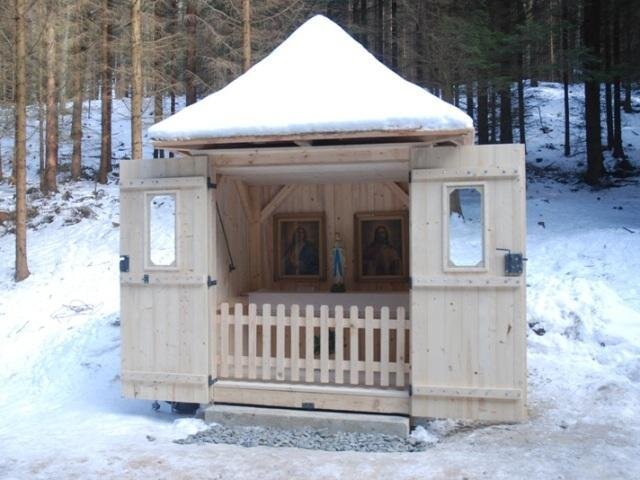  Demelova kaple byla obnovena jako první na jaře 2013.
