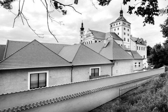 Západní část národní kulturní památky Zámek Pardubice s opevněním