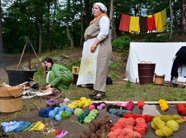 Představeno bude i barvení pomocí přírodních barviv.
