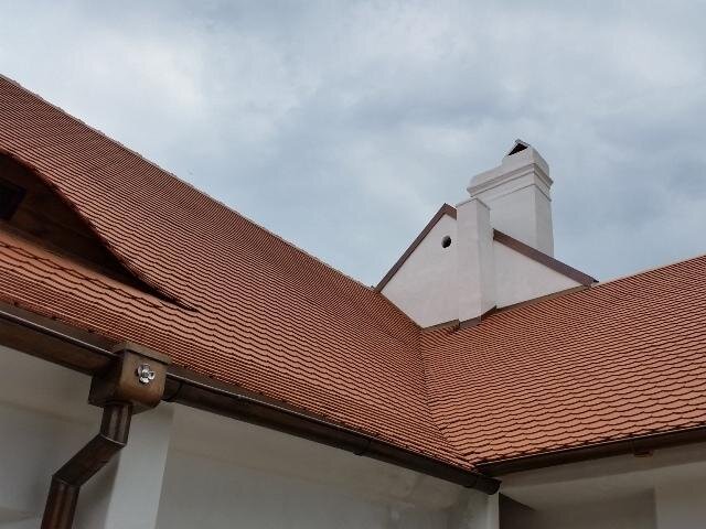Detail obnovené střechy