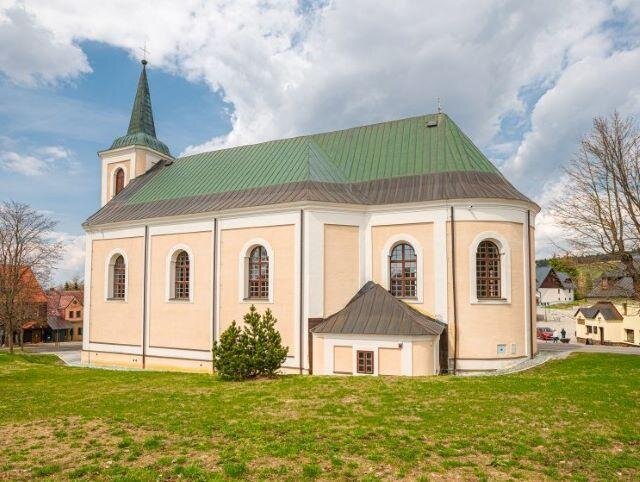 Boží Dar - kostel sv. Anny