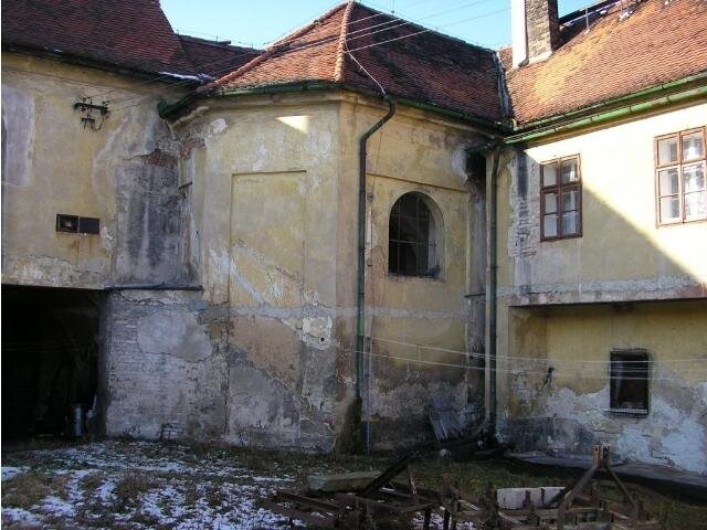 Kaple Panny Marie před rekonstrukcí - pohled ze dvora