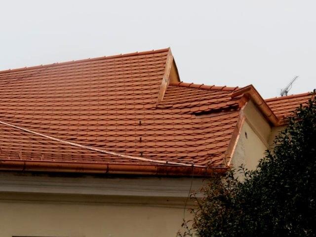 Detail napojení střech administrativní budovy