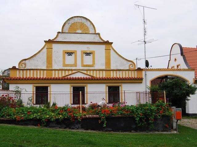 Lidovou architekturu jižních Čech budou moci účastníci konference obdivovat v Krašovicích. 